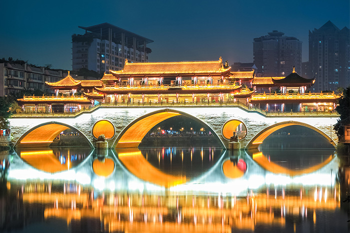 古建筑應(yīng)該如何進(jìn)行保護(hù)性亮化工程？