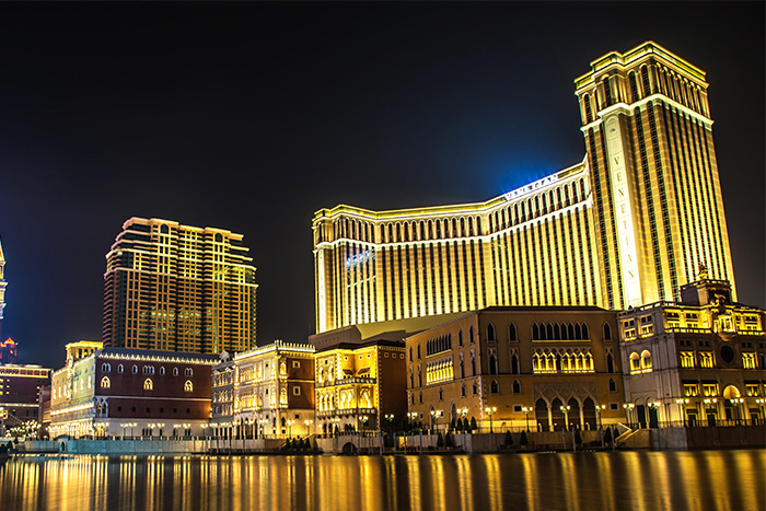 旅游季爆火，酒店外墻亮化怎么做才能吸引游客入??？