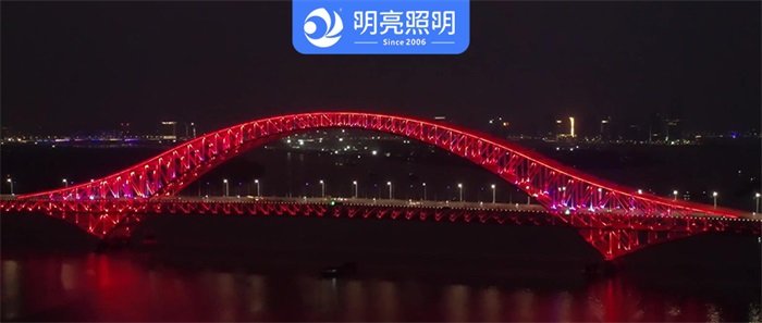 你知道橋梁亮化能夠提升夜間安全嗎？