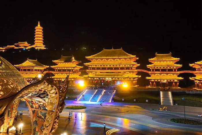 你是不是覺得景區(qū)人氣不夠旺？試試燈光亮化！