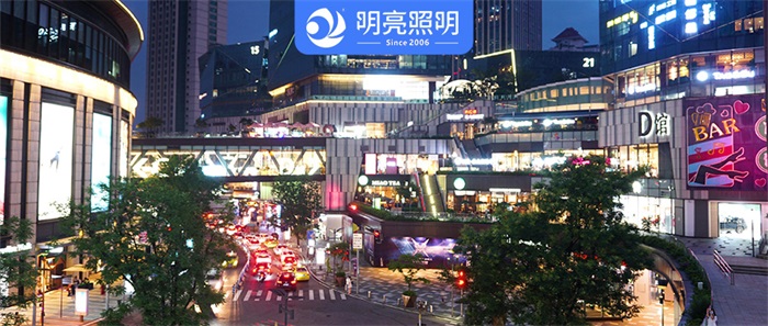 商場(chǎng)客戶流失嚴(yán)重？外墻亮化試試這招！