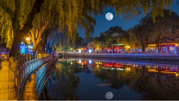 公園夜景燈光亮化如何體現(xiàn)人性化設計理念？