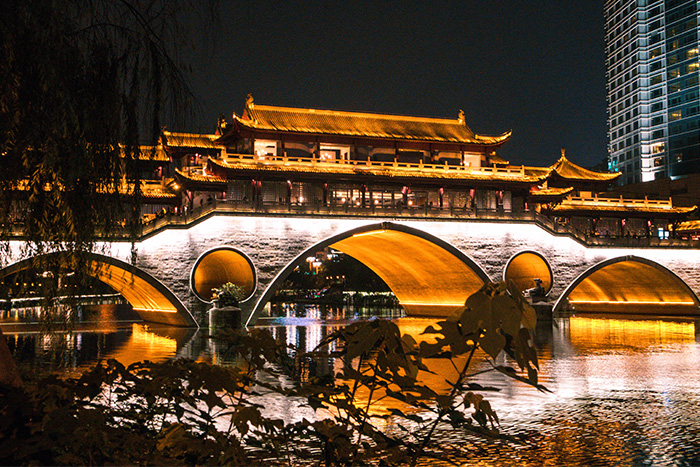 古建筑亮化夜晚變這樣，太驚艷！