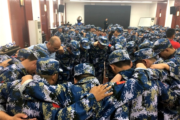 第六屆河南牛商爭(zhēng)霸賽正式開(kāi)賽，明亮照明全力以赴！